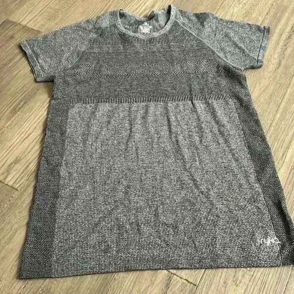 Ryka | Grey fit seamless fitness t-shirt - Picture 2 of 9